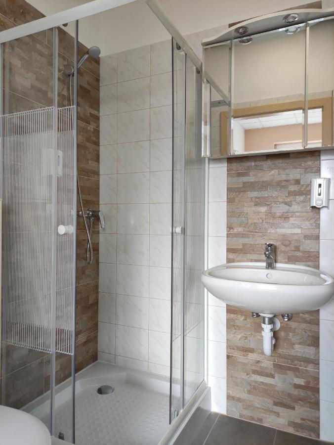 Szilas Park Motel Nagytarcsa Eksteriør bilde